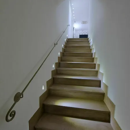 Santacroce Luxury 4*