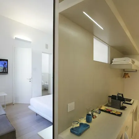 Santacroce Luxury